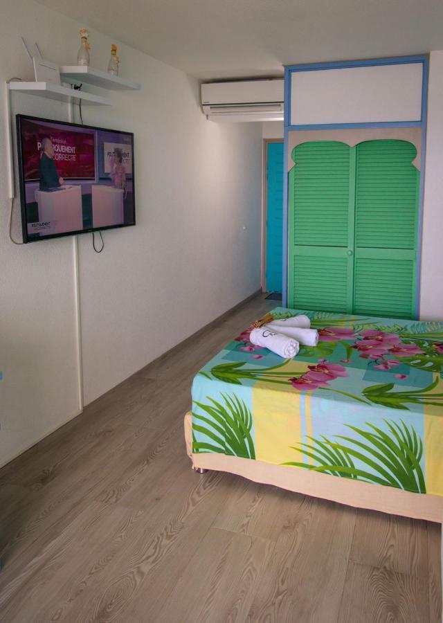 Dayana Diamond Aparthotel Ле Диамант Екстериор снимка